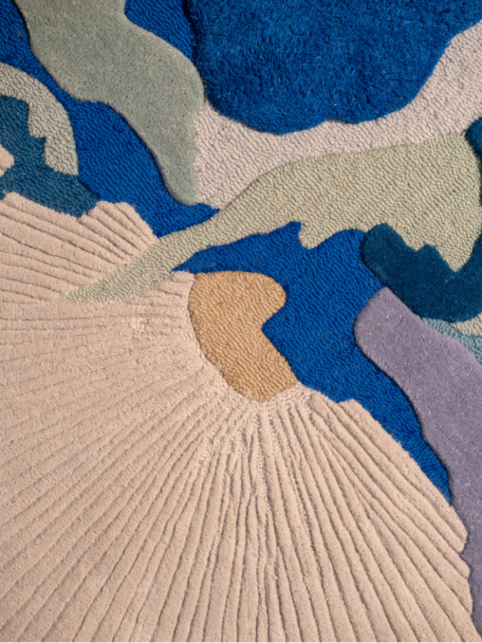 Blue Round New Zealand Wool Hand Tufted Rug